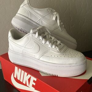 Women’s Nike Court Vision Alta Ltr 8.5 NIB